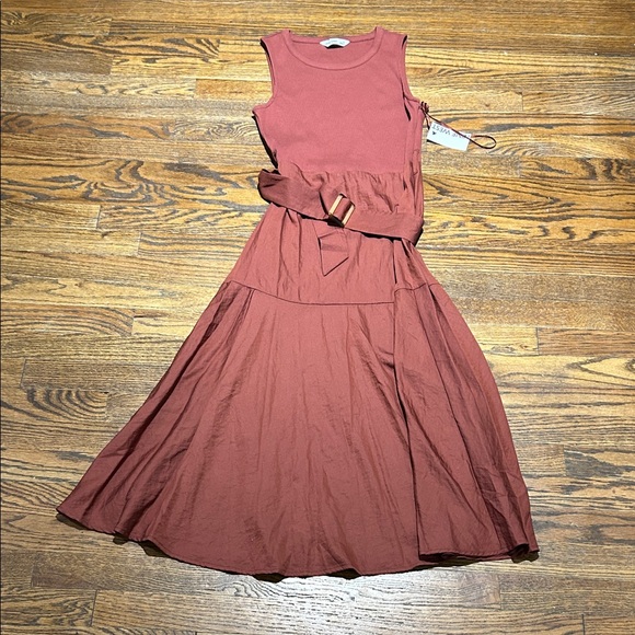Nine West Dresses & Skirts - Sleeveless Rust Maxi Dress